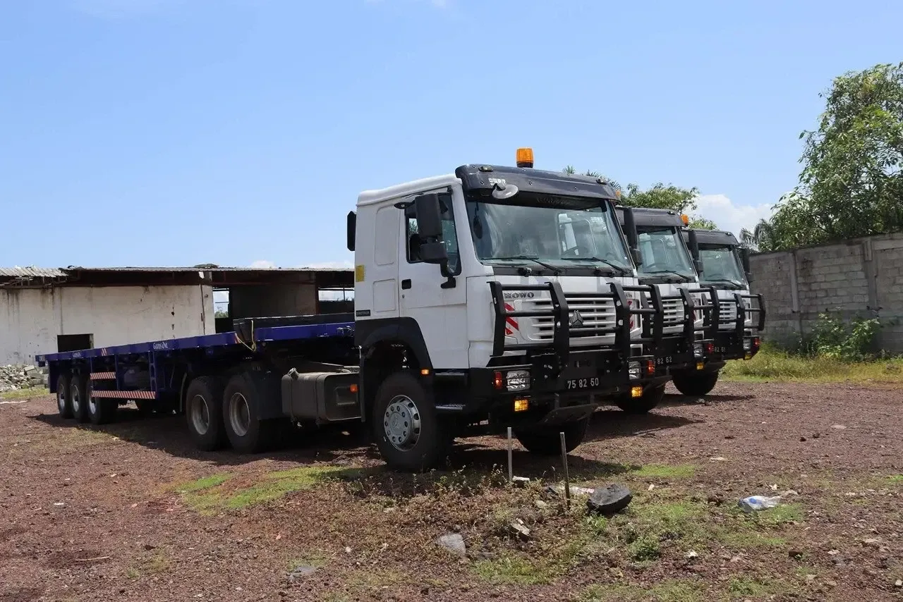 Tracteurs routiers avec plateaux de la flotte TRAFRIC SARL